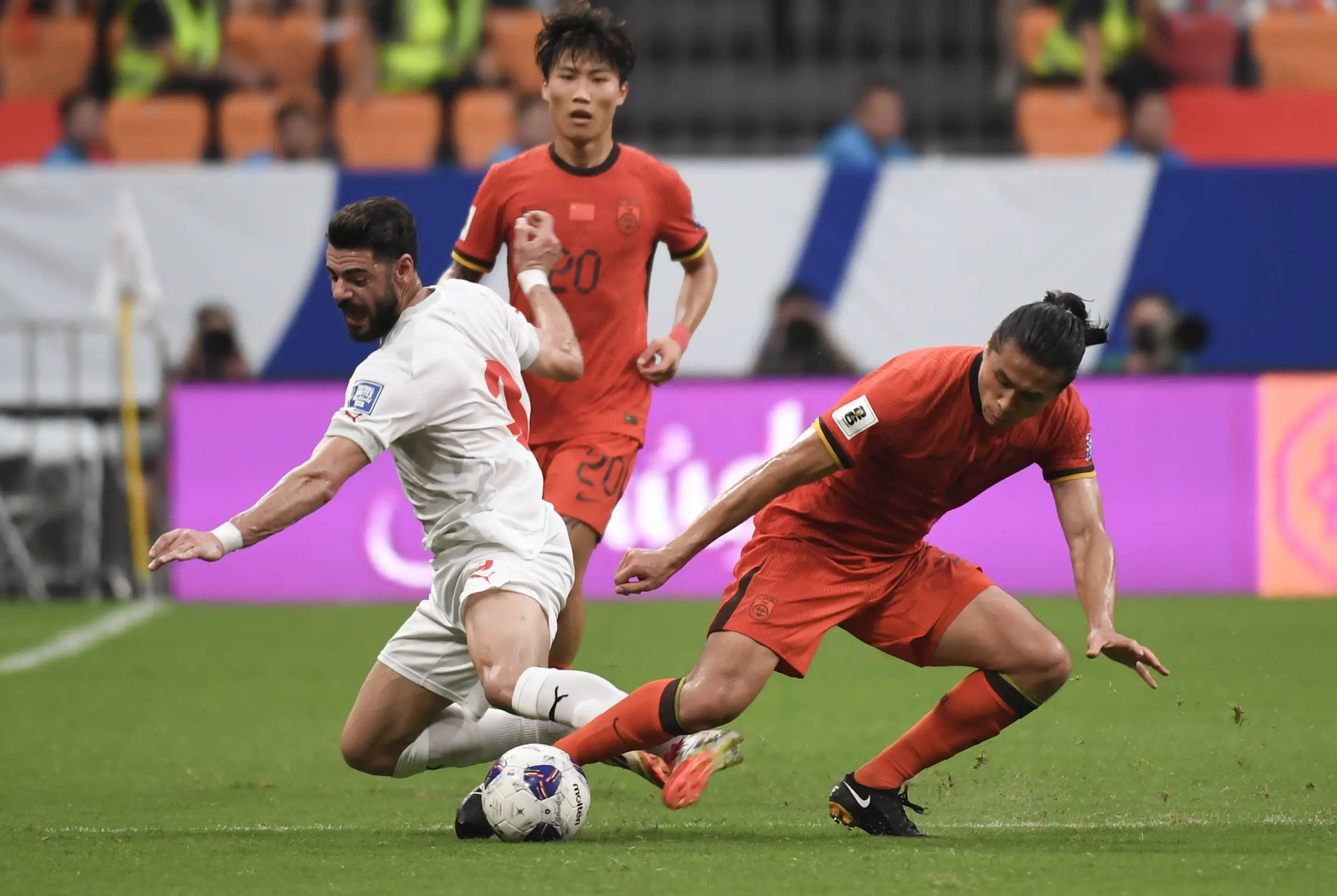 足球青训工作见成效,新秀崭露头角的简单介绍 足球青训工作见成效,新秀崭露头角的简单介绍