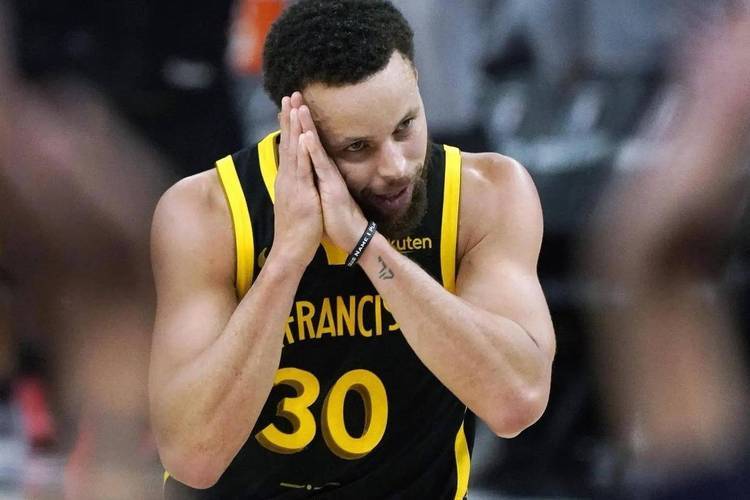 关于西班牙男篮爆冷立陶宛男篮，库里一己之力扛起全队的信息