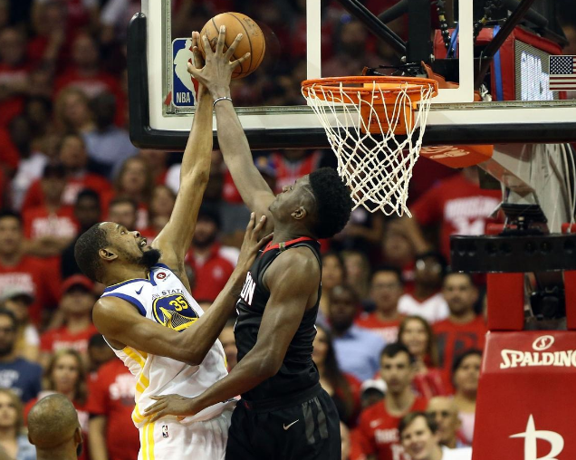 快船鏖战山东队,保罗关键制胜的简单介绍 快船鏖战山东队,保罗关键制胜的简单介绍