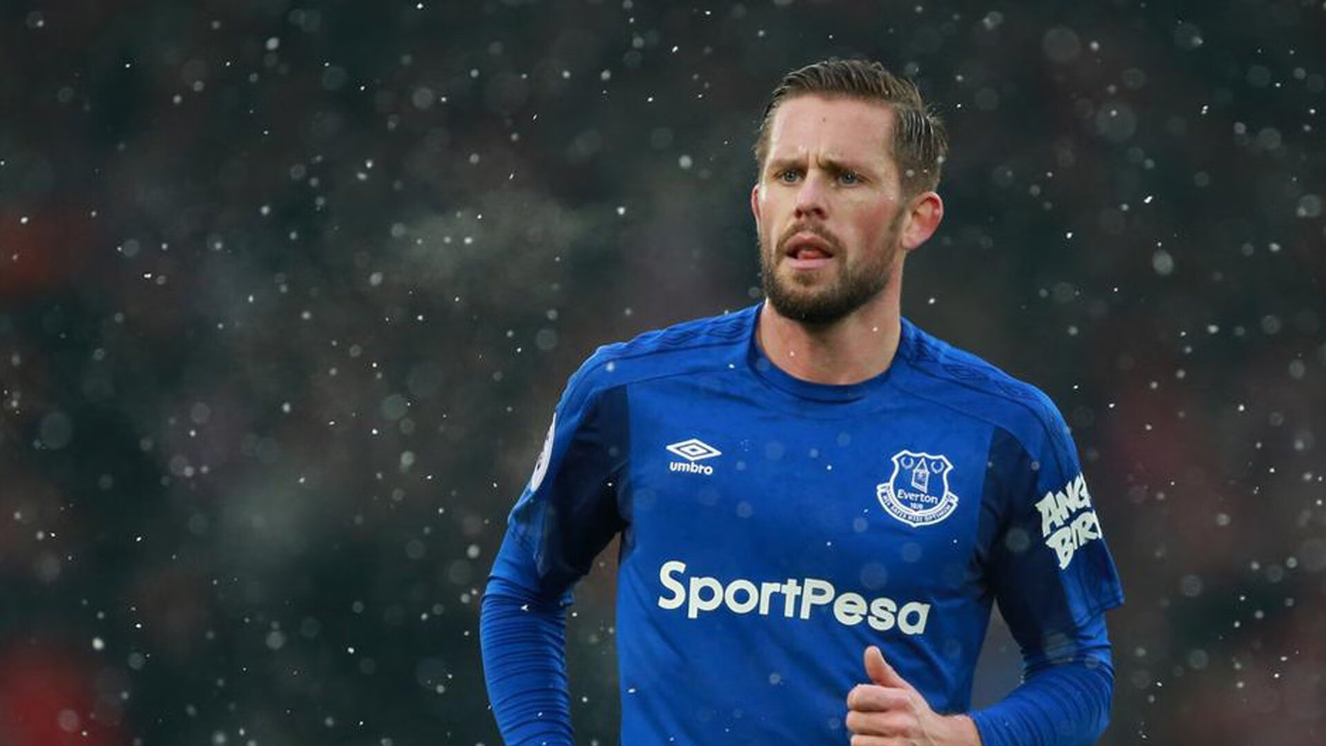 若日尼奥点射爆发，冰岛奇迹再现！塞维利亚终场前遭绝杀