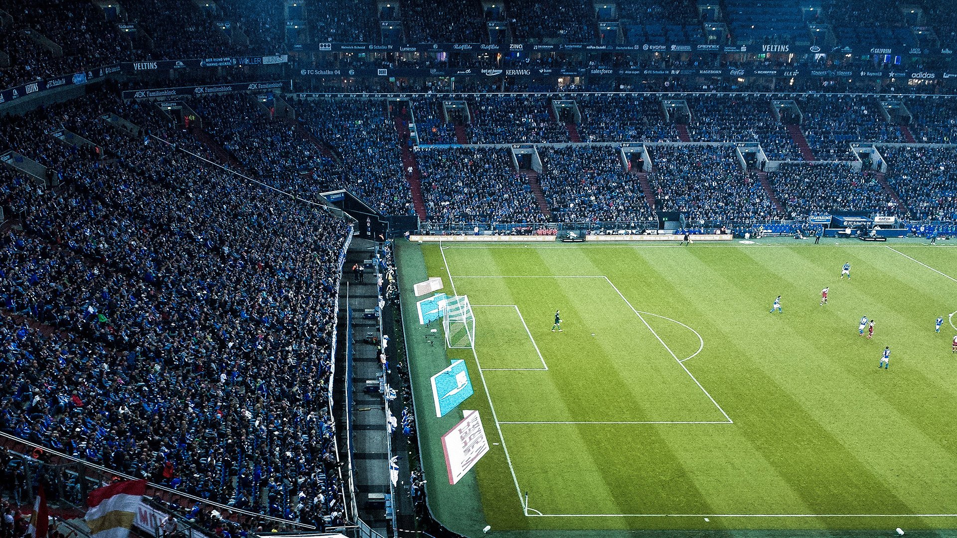 爱游戏中国-非洲雄鹰与非洲大象的对决，库尔图瓦的不掉线哲学如何诠释现代门将艺术