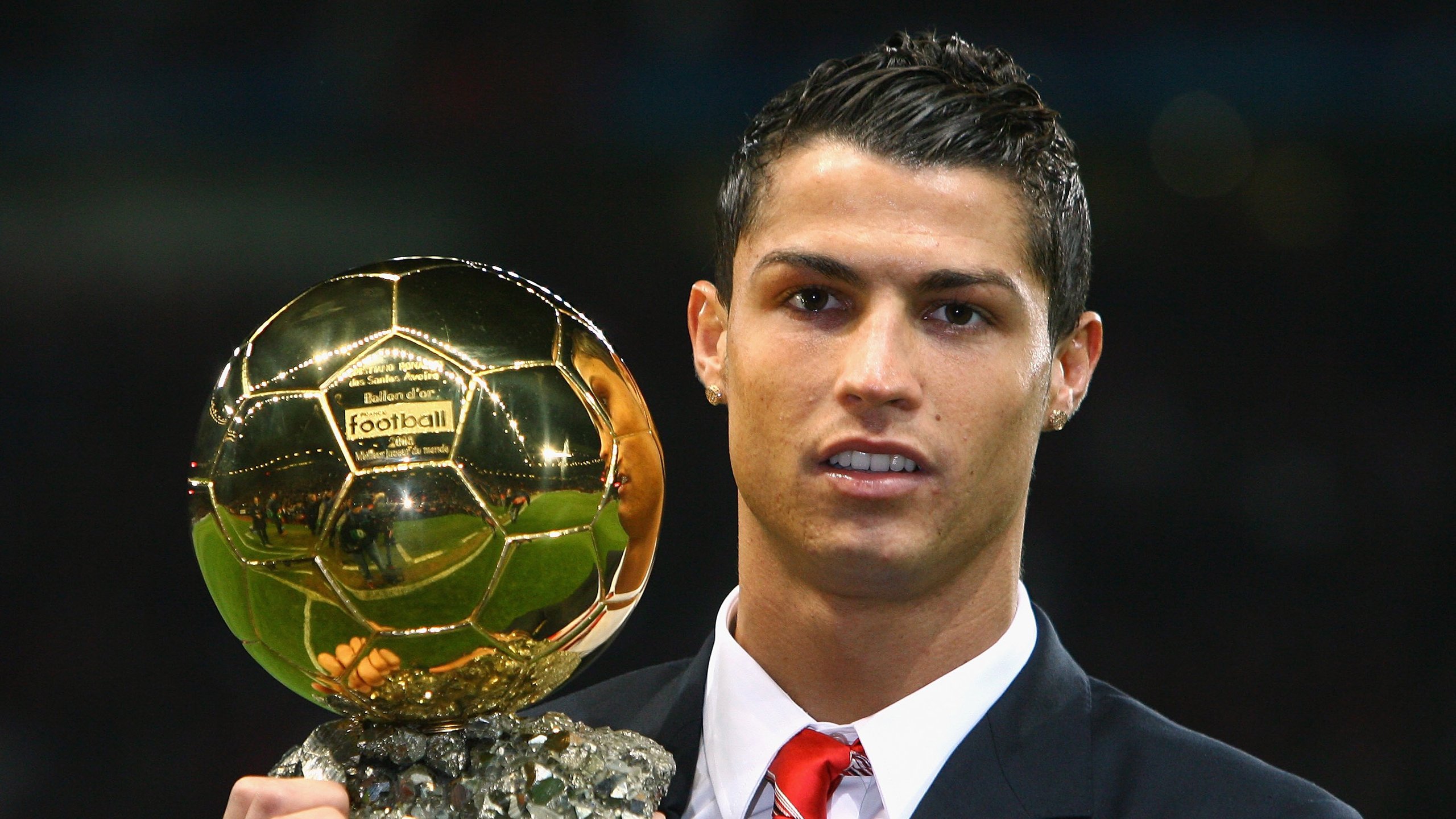 爱游戏在线-戈麦斯爆发！几内亚绝地反击一波带走荷兰，非洲足球新纪元开启